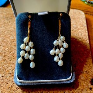 Natural pearls- dangle - gold earrings